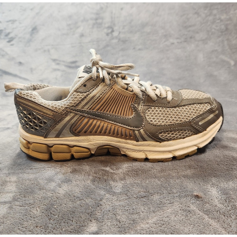 Nike Shoes Boys 4.5 Gray Vomero 5 Athleisure HF6998-004‎